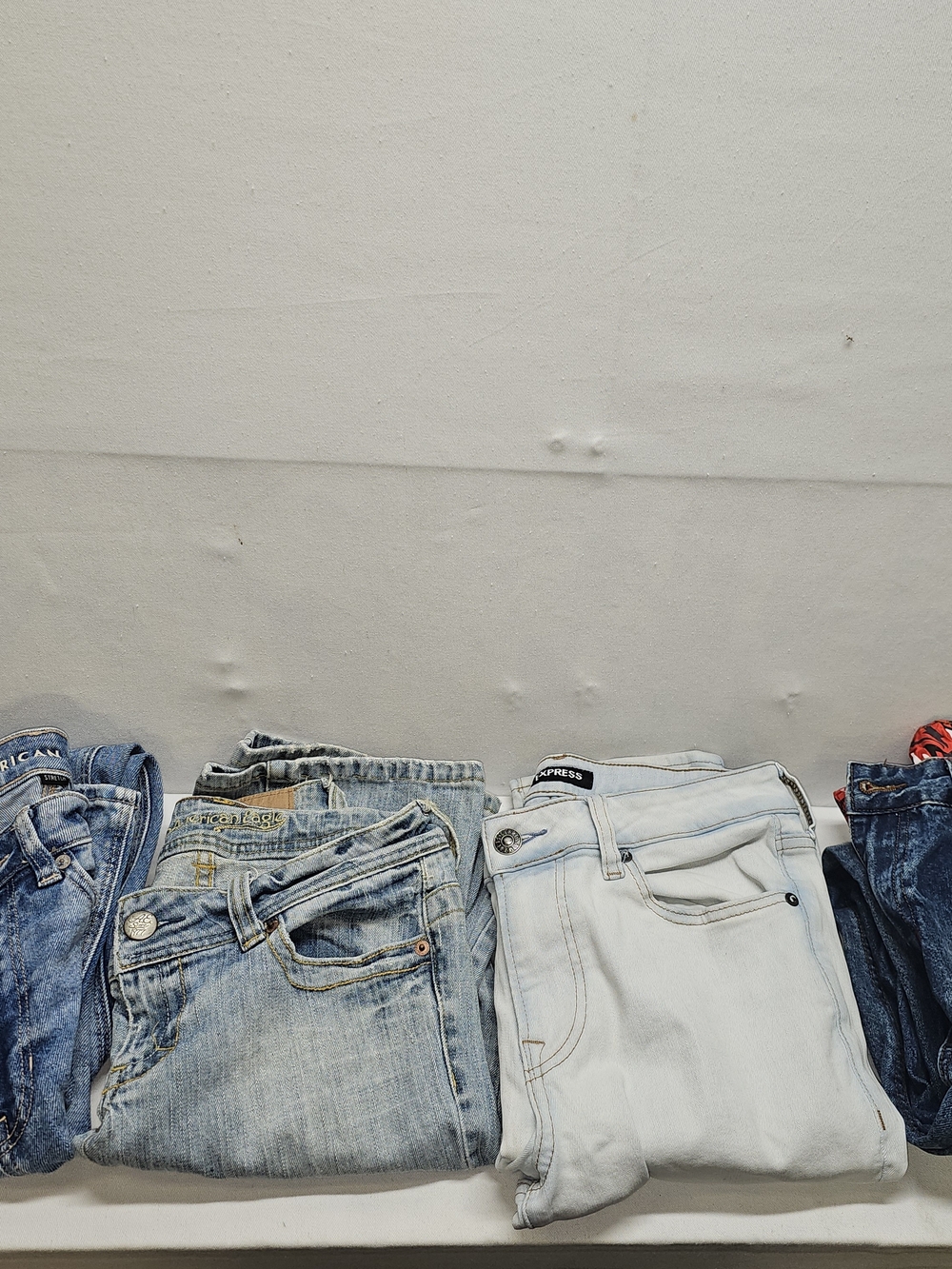 Women’s Straight Leg Jeans in Light Blue - Unbranded